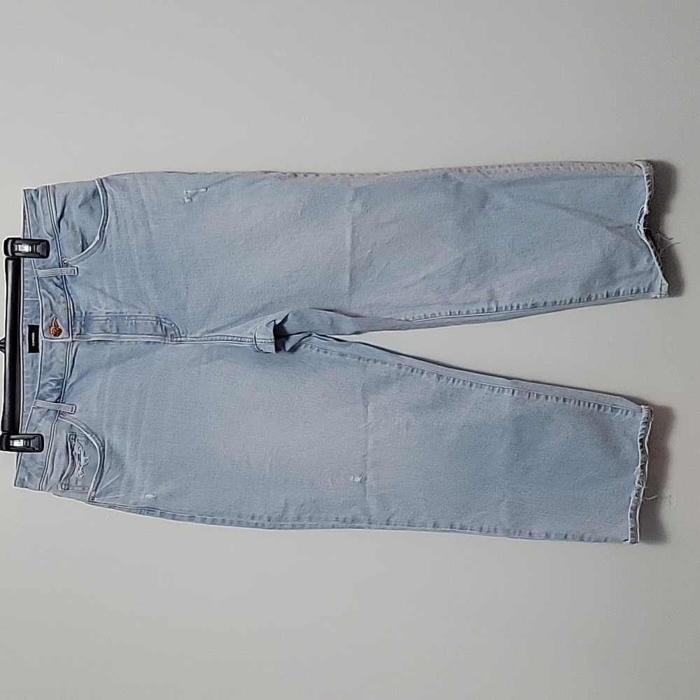 Express Blue High Rise Jeans Size 12 Womwns Light Wash Capri/ankle Pants Button